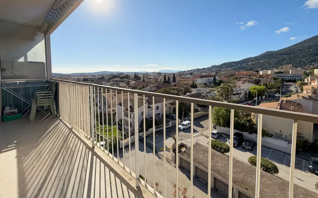 Achat appartement à vendre 2 pièces 40 m² - La Valette-du-Var