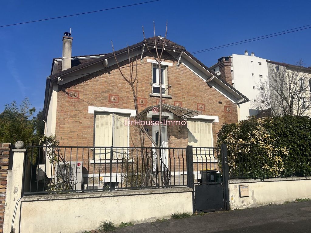 Achat maison à vendre 4 chambres 180 m² - Créteil