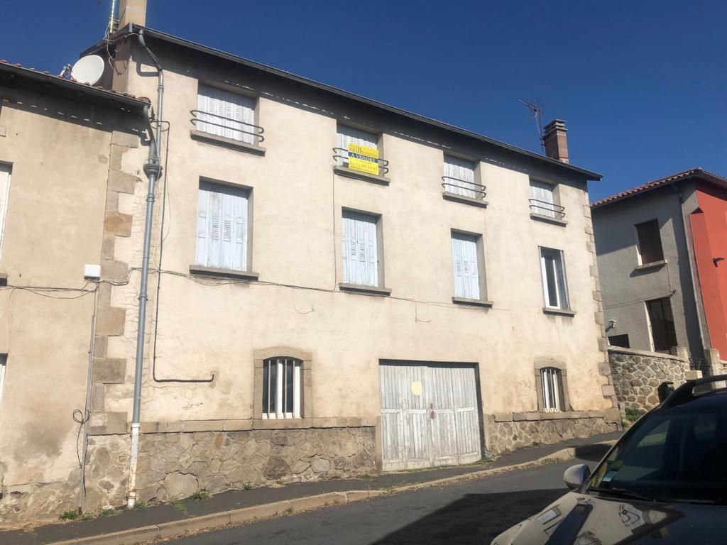 Achat appartement à vendre 6 pièces 104 m² - Allègre