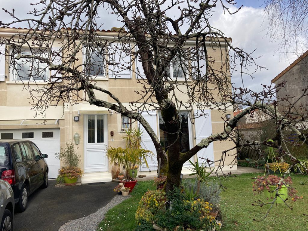 Achat maison à vendre 3 chambres 110 m² - Ruelle-sur-Touvre