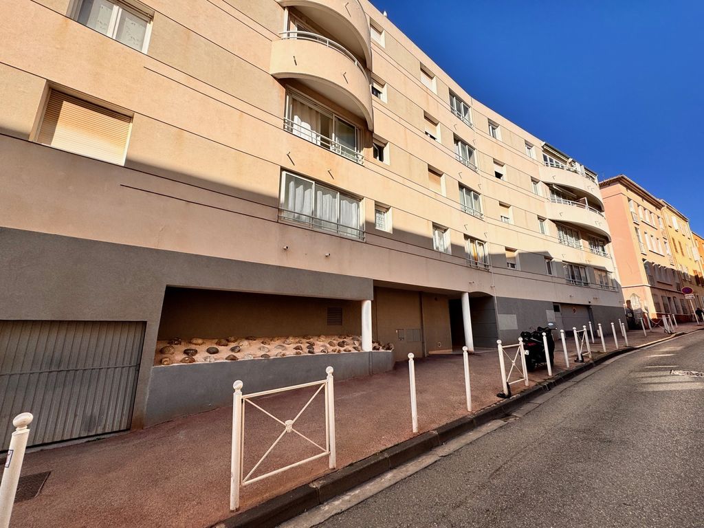 Achat appartement à vendre 2 pièces 46 m² - Toulon