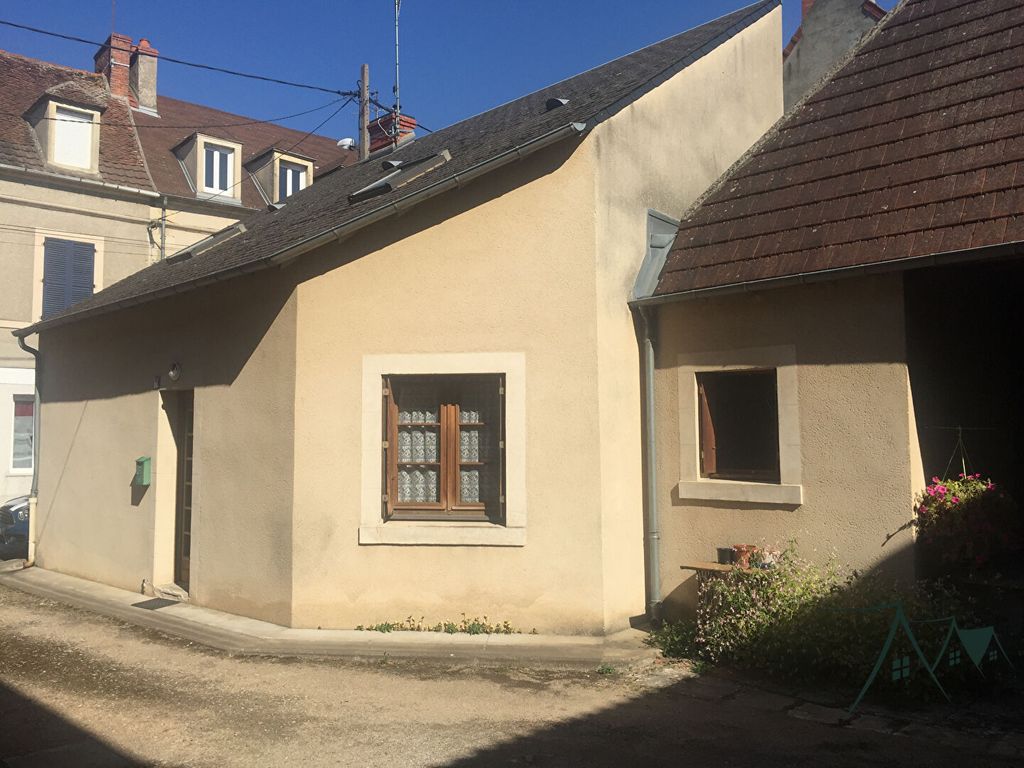 Achat maison à vendre 5 chambres 155 m² - Saint-Amand-Montrond