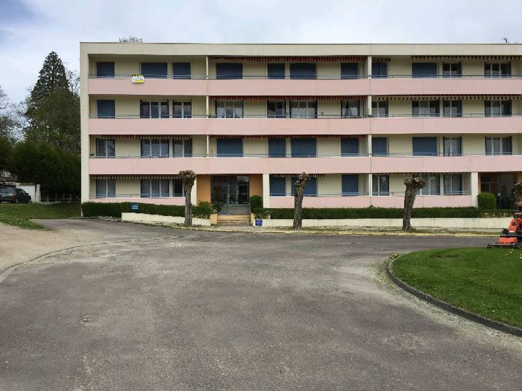 Achat appartement à vendre 3 pièces 86 m² - Saint-Florentin