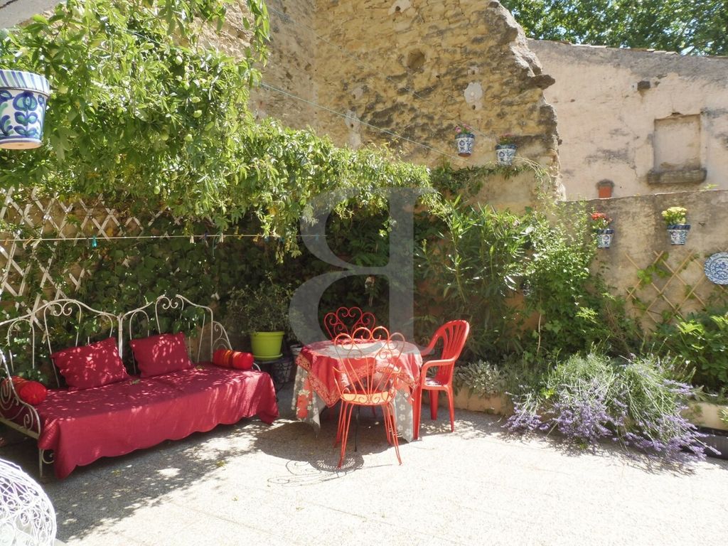 Achat maison à vendre 2 chambres 126 m² - Sainte-Cécile-les-Vignes