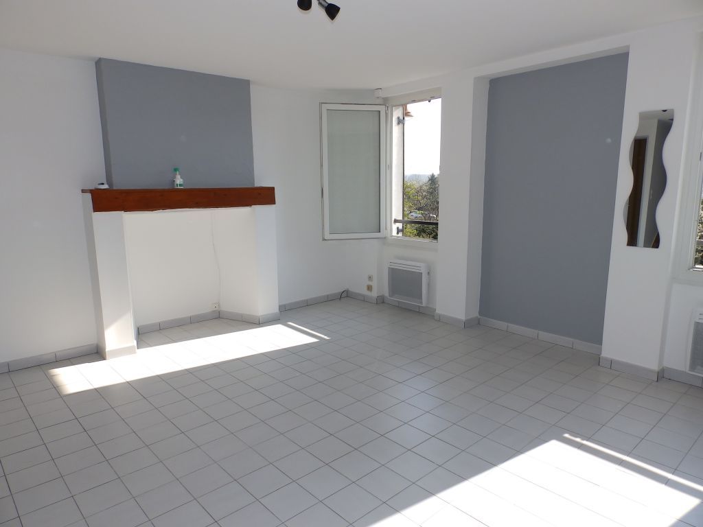 Achat appartement à vendre 2 pièces 58 m² - Soligny-la-Trappe