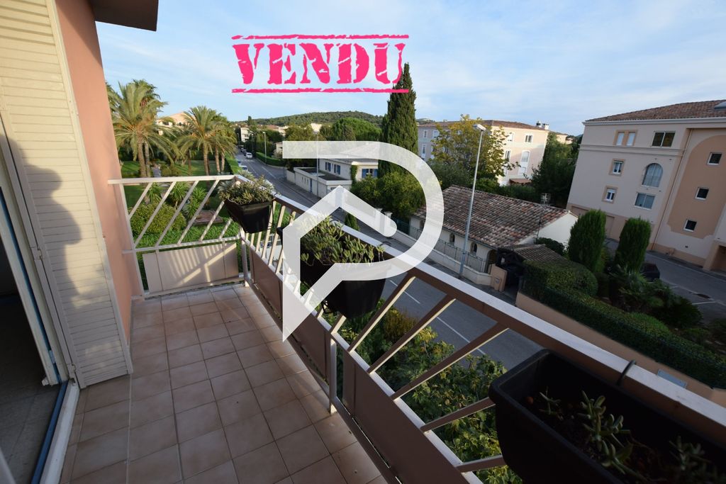 Achat appartement à vendre 4 pièces 72 m² - Sanary-sur-Mer