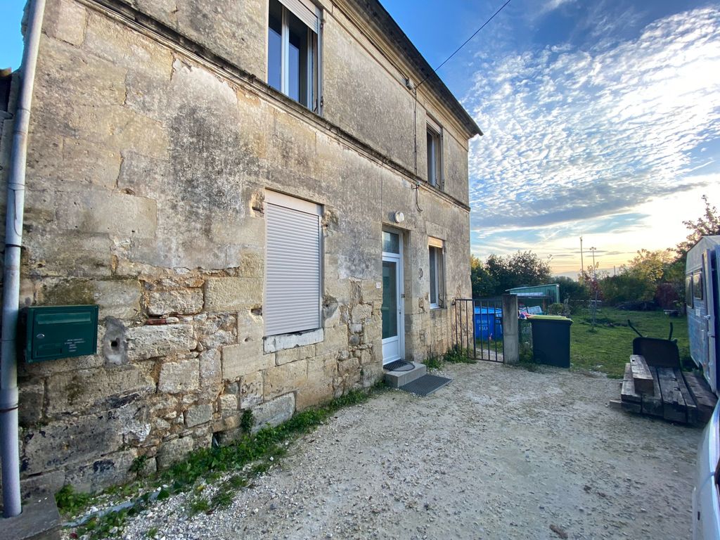 Achat maison à vendre 4 chambres 116 m² - Lestiac-sur-Garonne